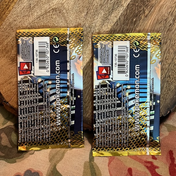Pokemon Card Emerging Powers Booster Pack NEXT DESTINIES White Artwork MAN SEALE Pokemon Card Emerging Powers Booster Pack NEXT DESTINIES White Artwork MAN SEALE